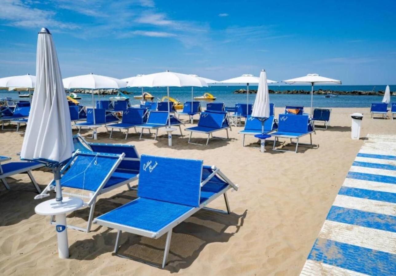 Hotel Bellevue Cattolica Extérieur photo