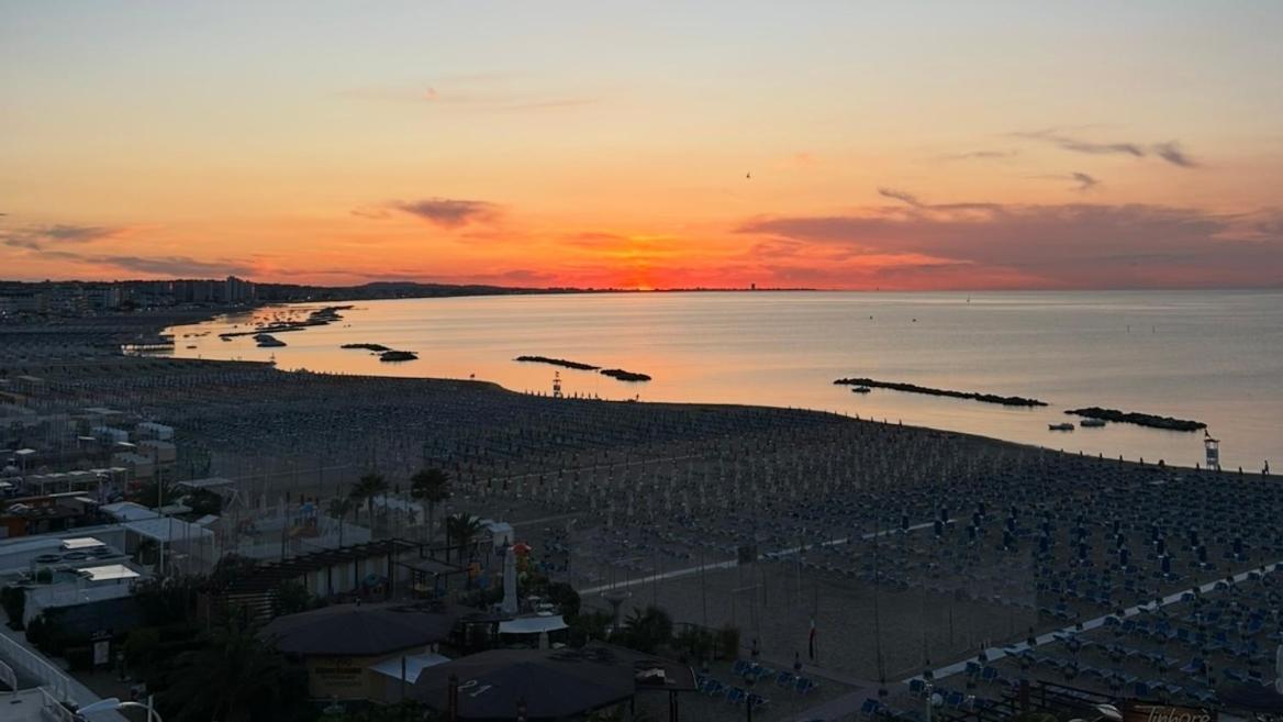 Hotel Bellevue Cattolica Extérieur photo